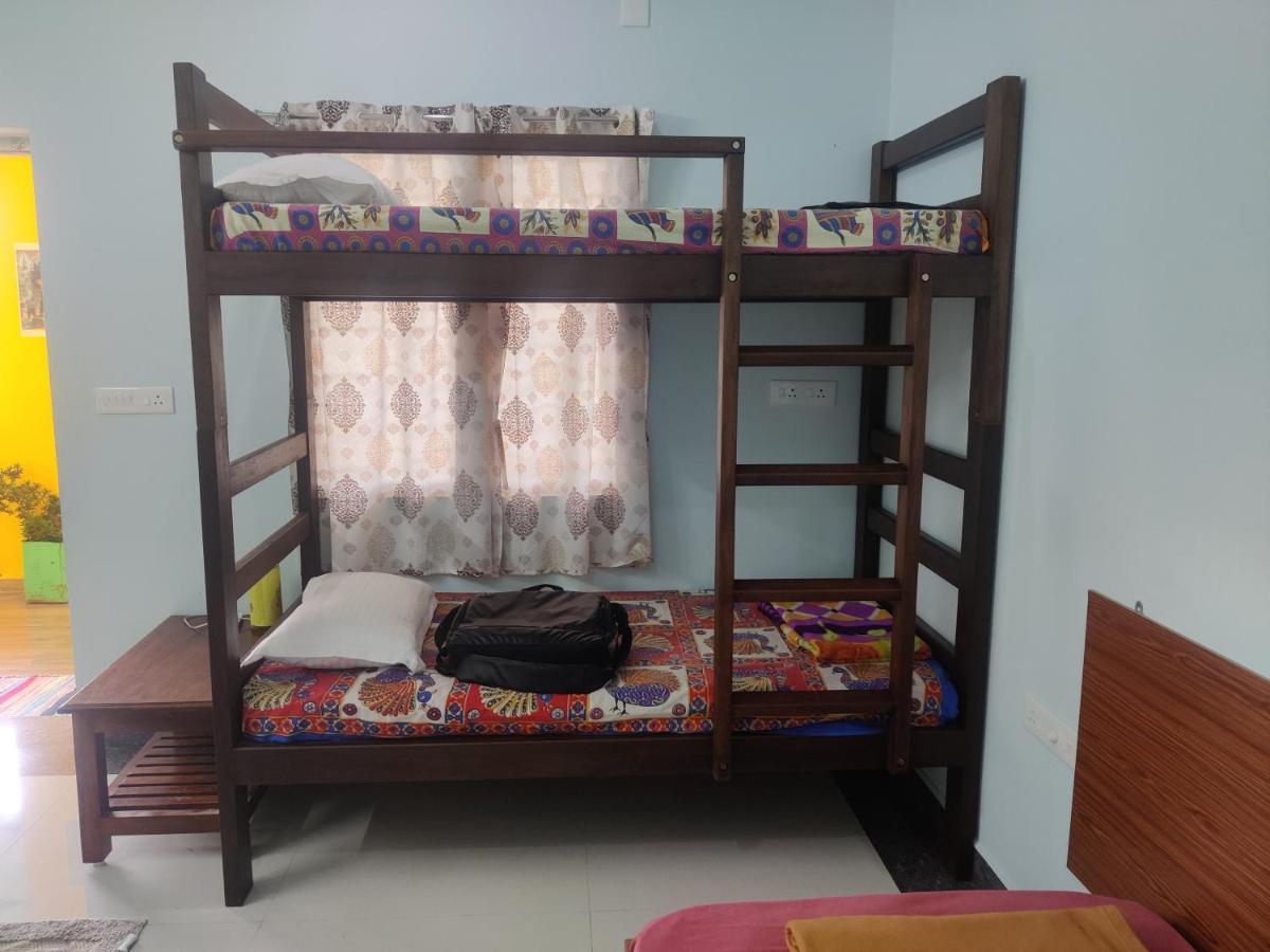 Woodpacker Hostel Auroville Pondicherry Buitenkant foto